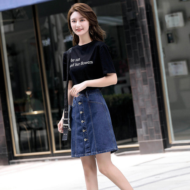 Women’s high-waist buttoned denim A-line skirt in blue, perfect for summer.