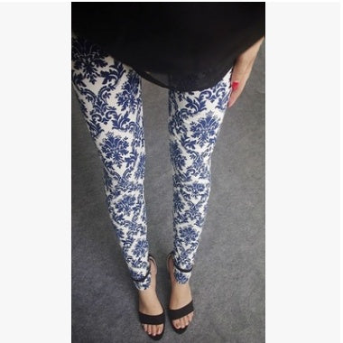 Colorful patterned leggings, versatile and stylish comfort wear.