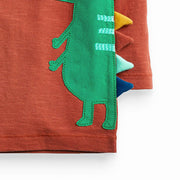 Boys’ knitted cotton t-shirt with crocodile graphic, fun casual wear.