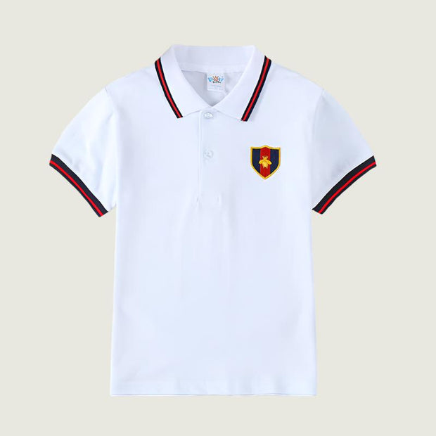 Boys’ polo t-shirt in white with embroidered patch, classic casual style